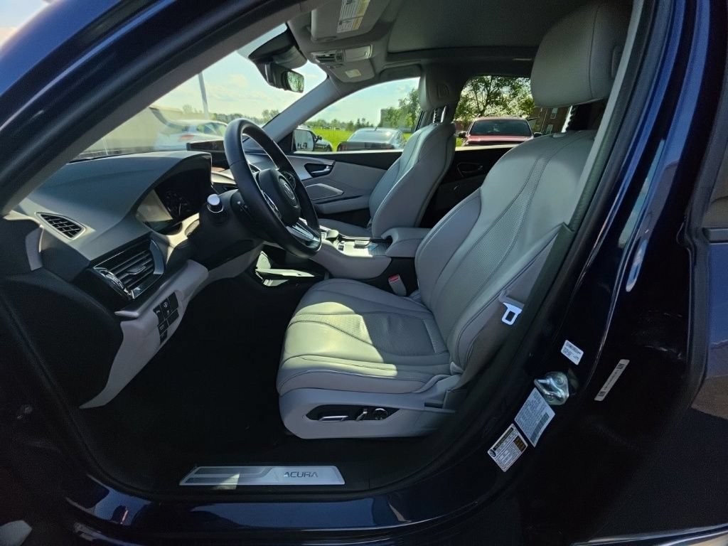 Used 2024 Acura RDX SH-AWD w/ Technology Package image 13