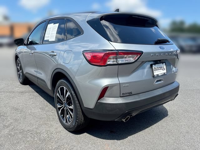 Used 2022 Ford Escape SE w/ SE Sport Appearance Package AWD/4WD image 6