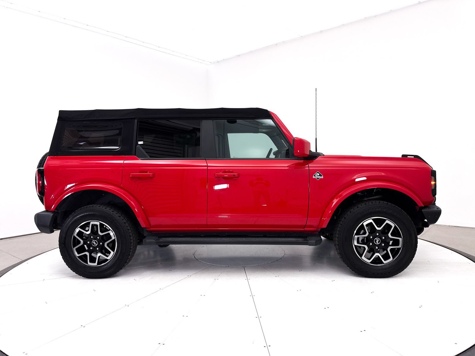 Used 2021 Ford Bronco Outer Banks AWD/4WD image 34