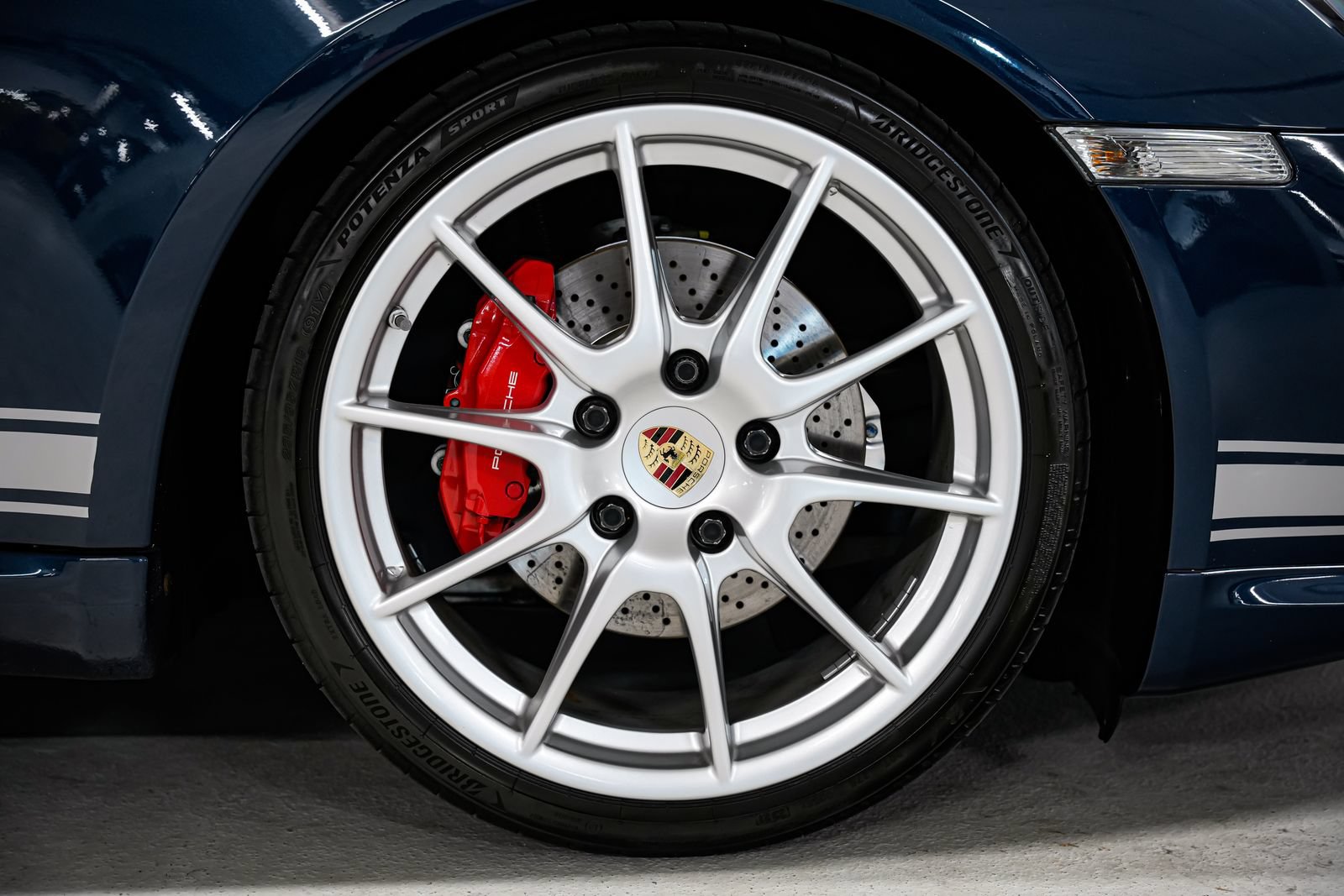 Used 2012 Porsche Cayman R RWD image 45