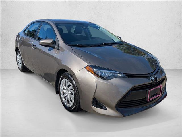 Used 2018 Toyota Corolla LE image 3
