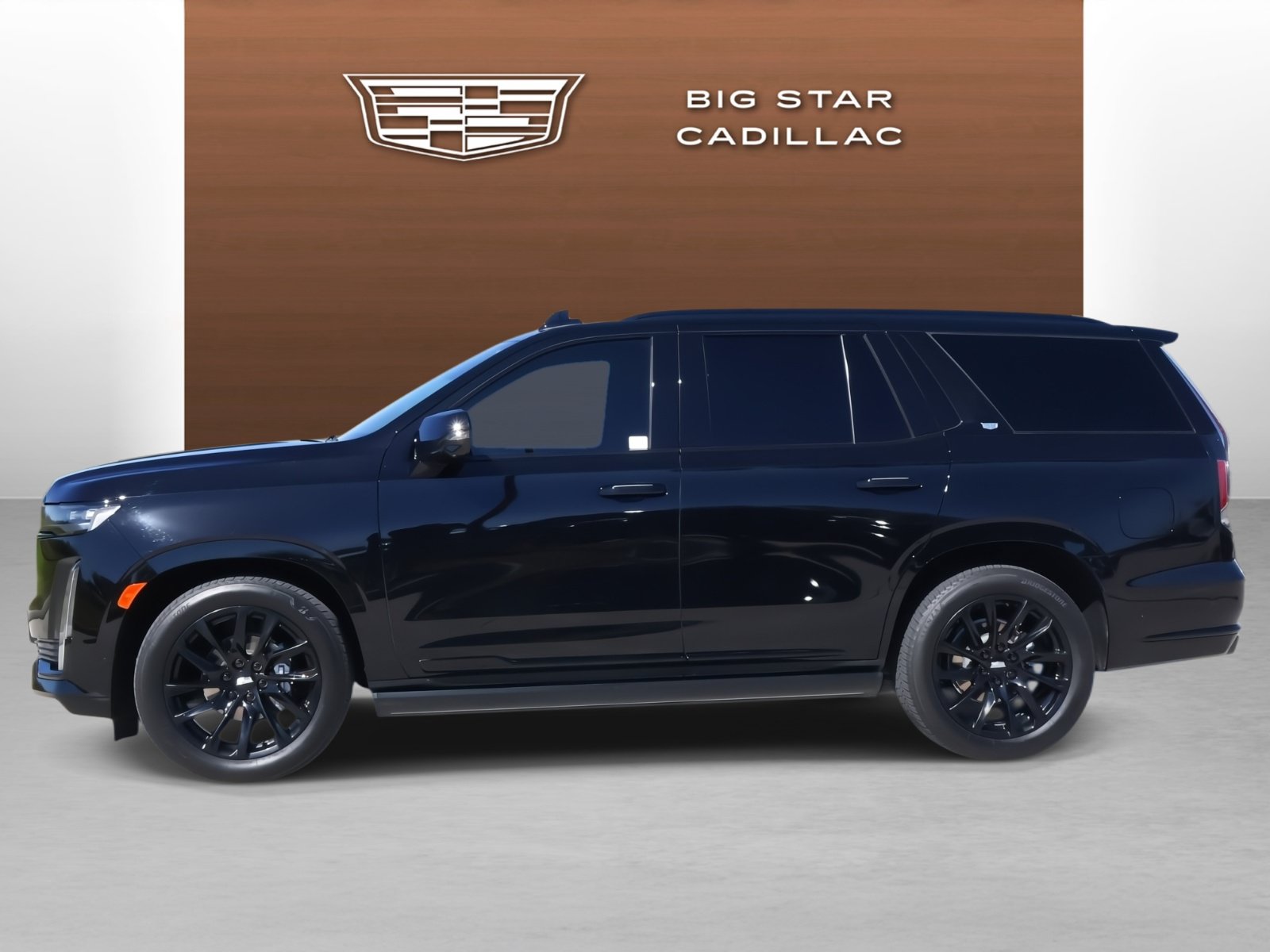 Used 2024 Cadillac Escalade Sport w/ LPO, ONYX Package AWD/4WD image 2