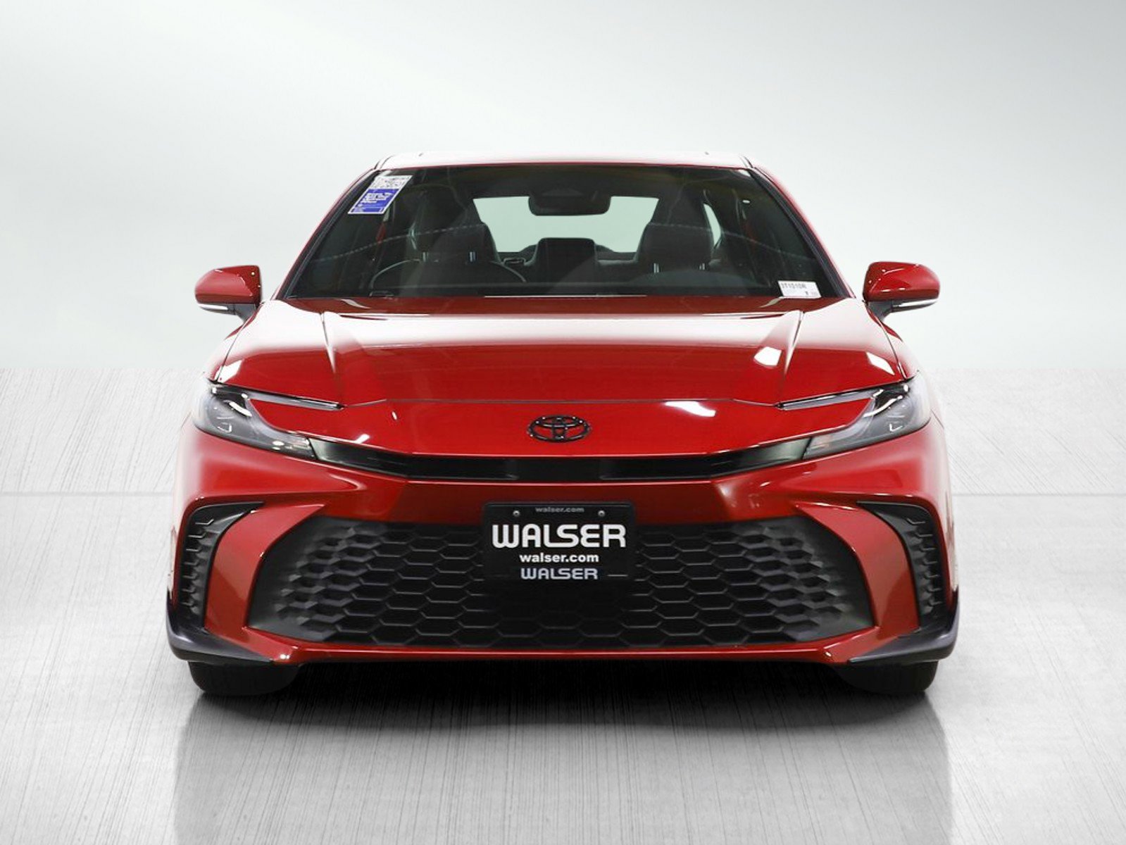 Used 2025 Toyota Camry SE w/ Convenience Package FWD image 8