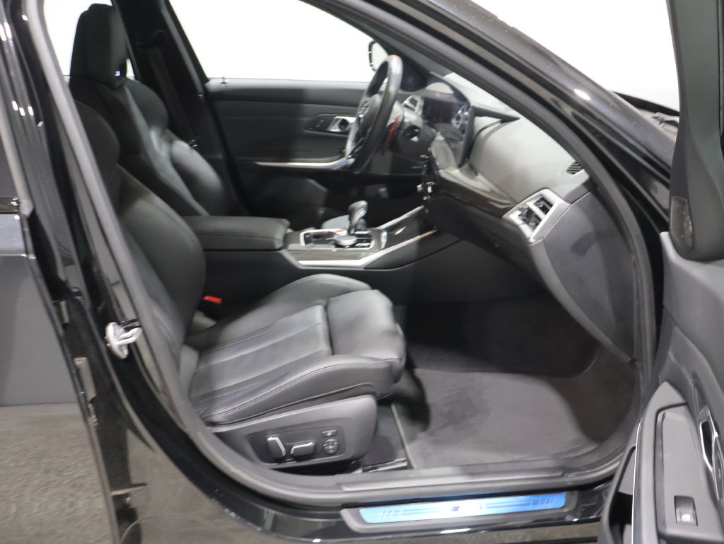 Used 2025 BMW M3 Competition AWD/4WD image 22