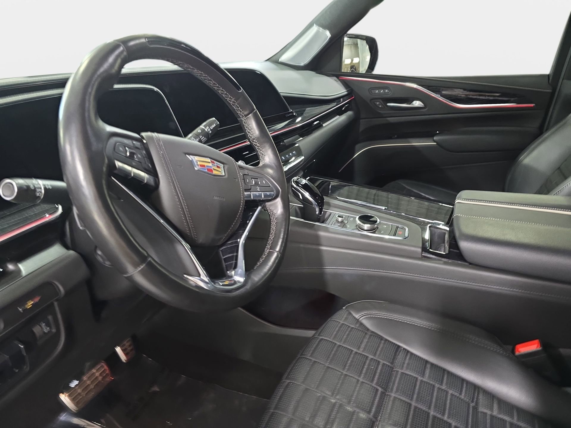 Used 2023 Cadillac Escalade V AWD/4WD image 16
