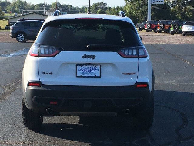 Used 2022 Jeep Cherokee Trailhawk w/ Comfort/Convenience Group image 8