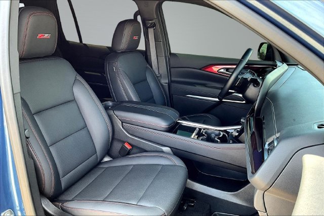 Used 2025 Chevrolet Traverse Z71 w/ Driver Confidence Package AWD/4WD image 30