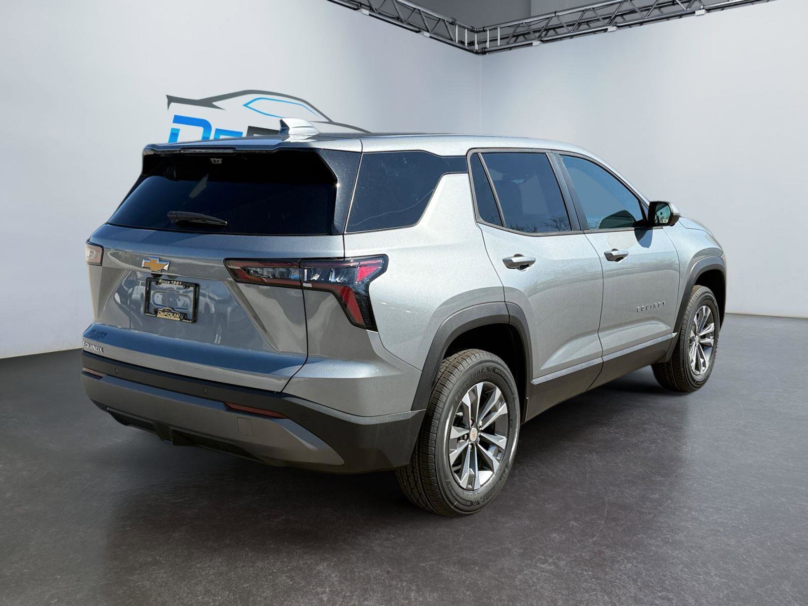 New 2026 Chevrolet Equinox LT image 3