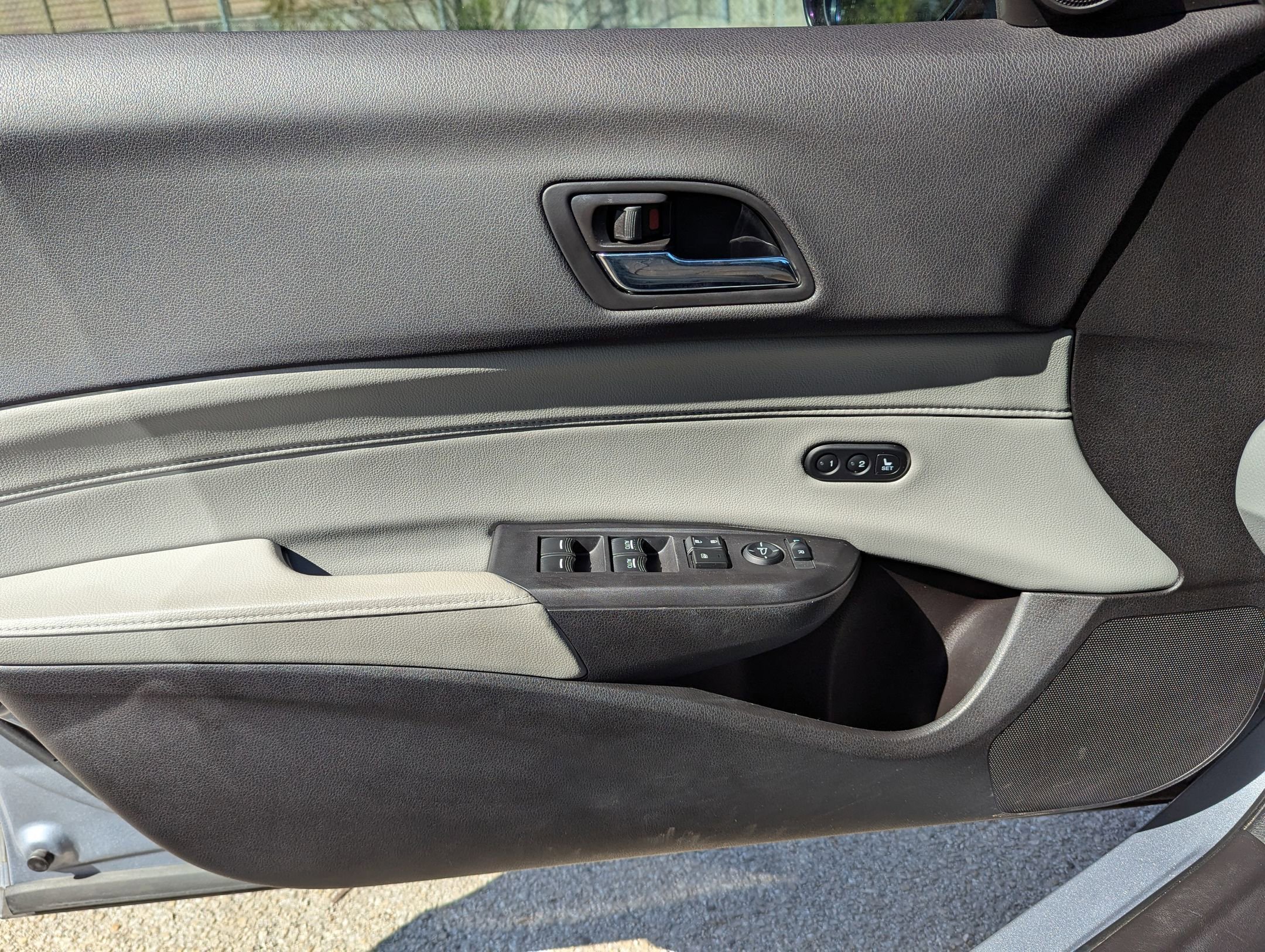 Certified 2016 Acura ILX w/Technology Plus Pkg image 10