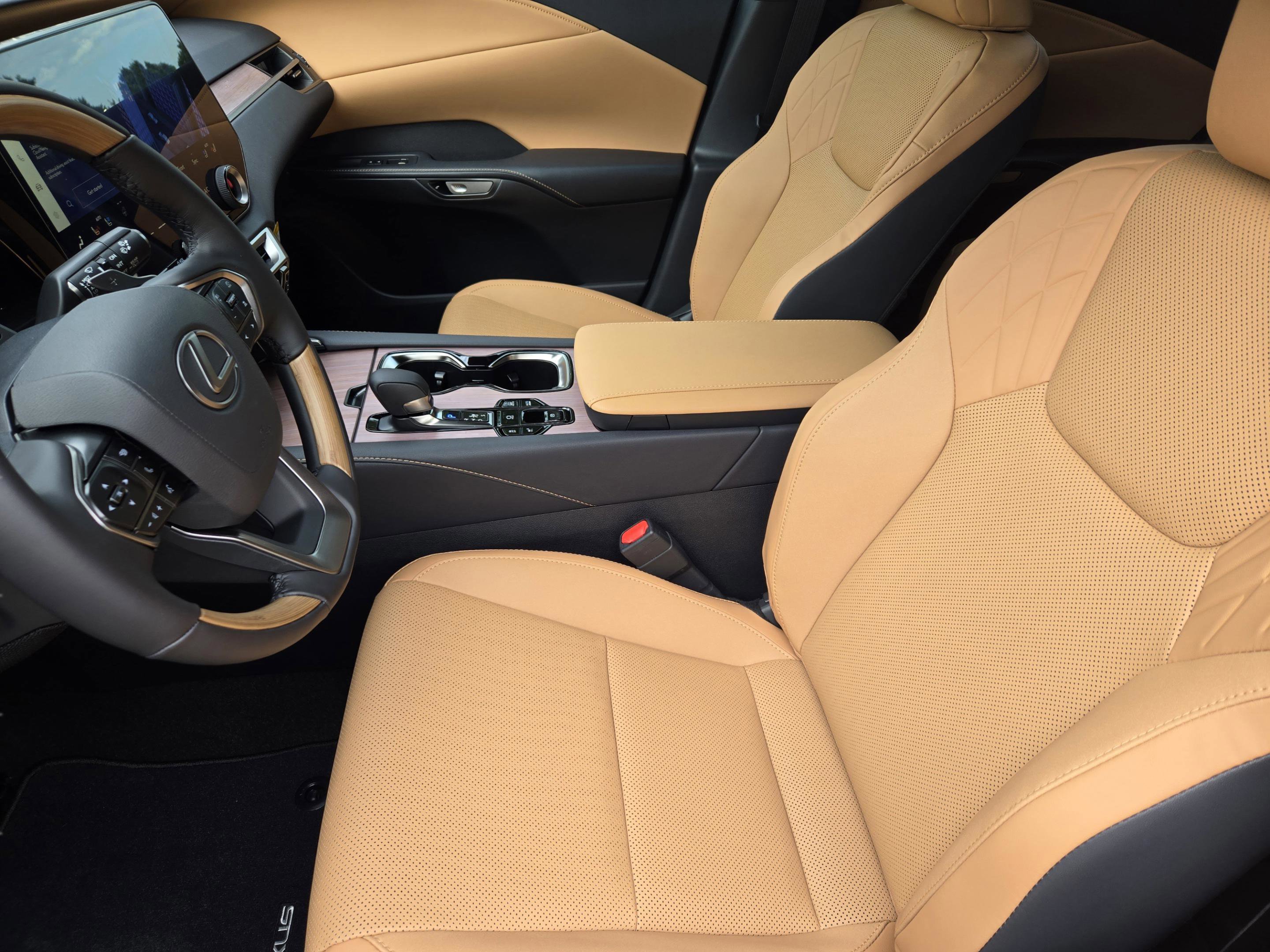 New 2026 Lexus RX 450h AWD image 5