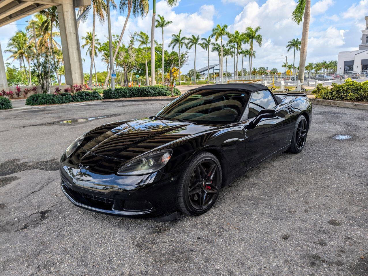 Used 2007 Chevrolet Corvette Convertible w/ Preferred Equipment Group image 11