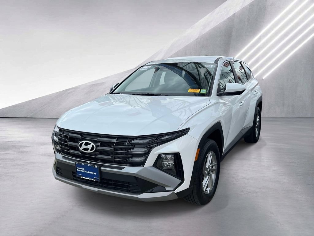 Certified 2025 Hyundai Tucson SE AWD/4WD image 4