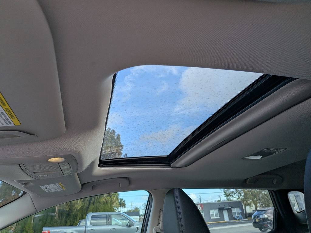 Used 2022 Nissan Rogue Sport SL w/ Premium Package image 21