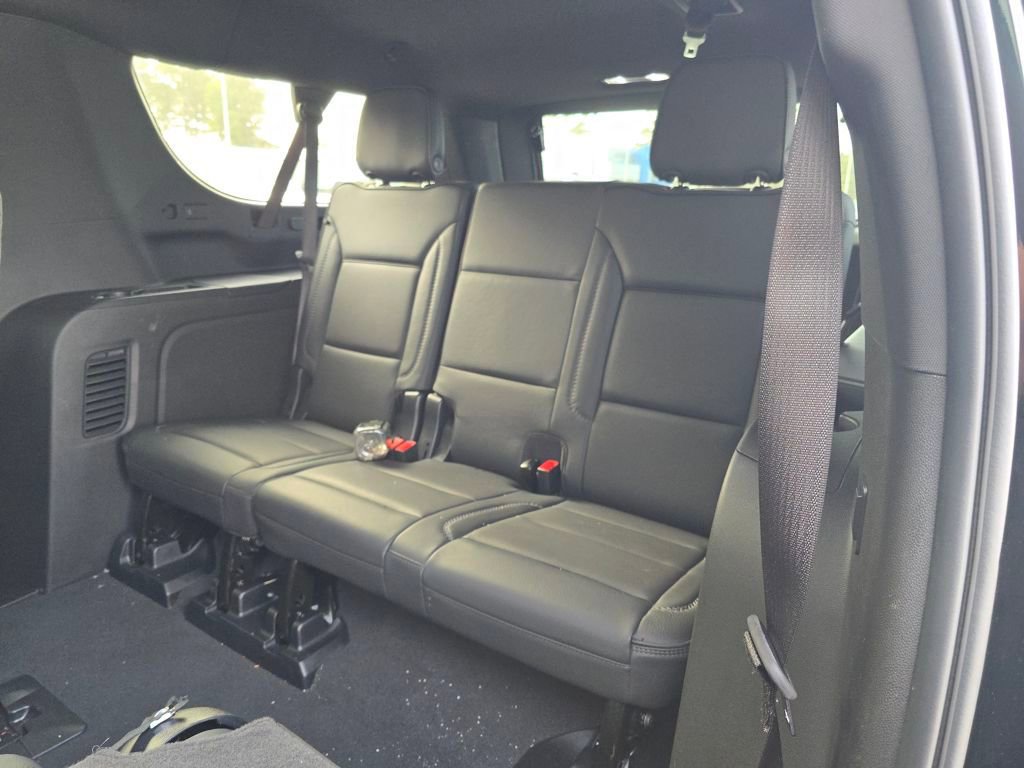 Used 2025 GMC Yukon XL Denali image 30