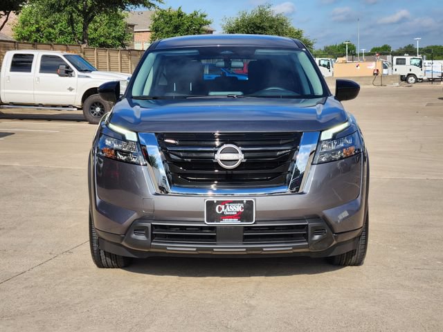 Used 2025 Nissan Pathfinder S FWD image 10