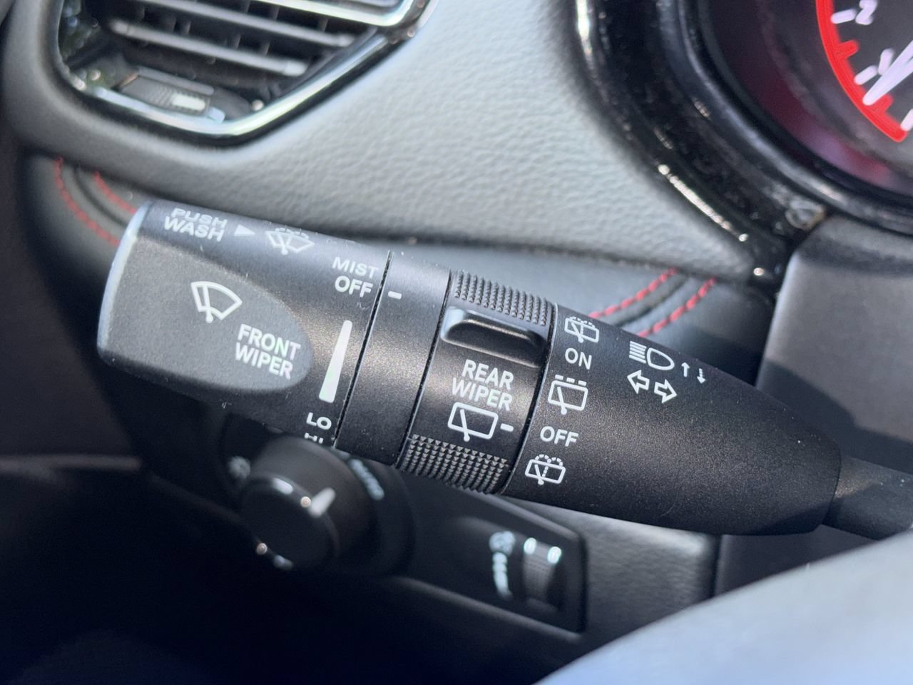 Used 2024 Dodge Durango GT RWD image 14