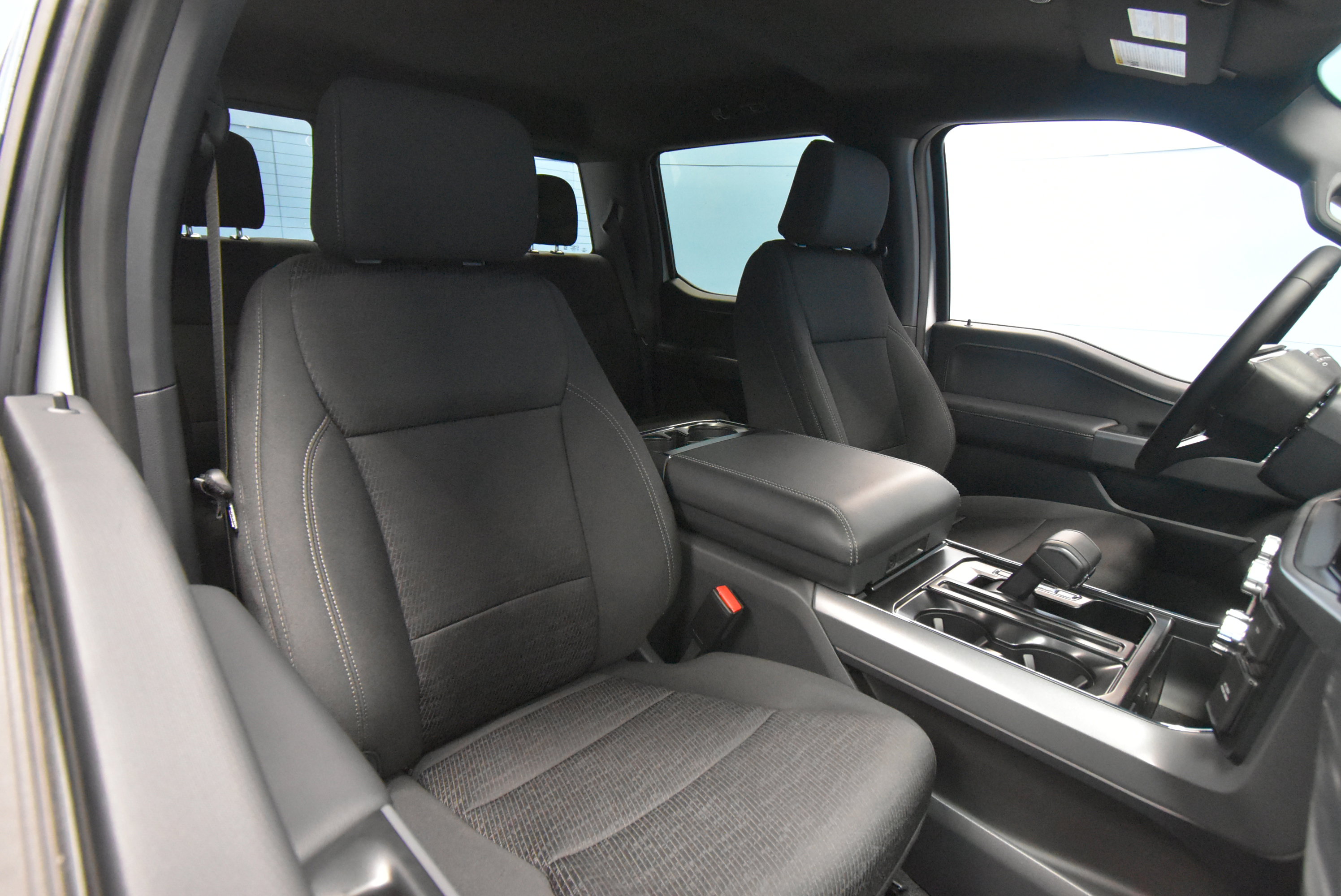 New 2025 Ford F150 XLT w/ Equipment Group 302A MID image 18