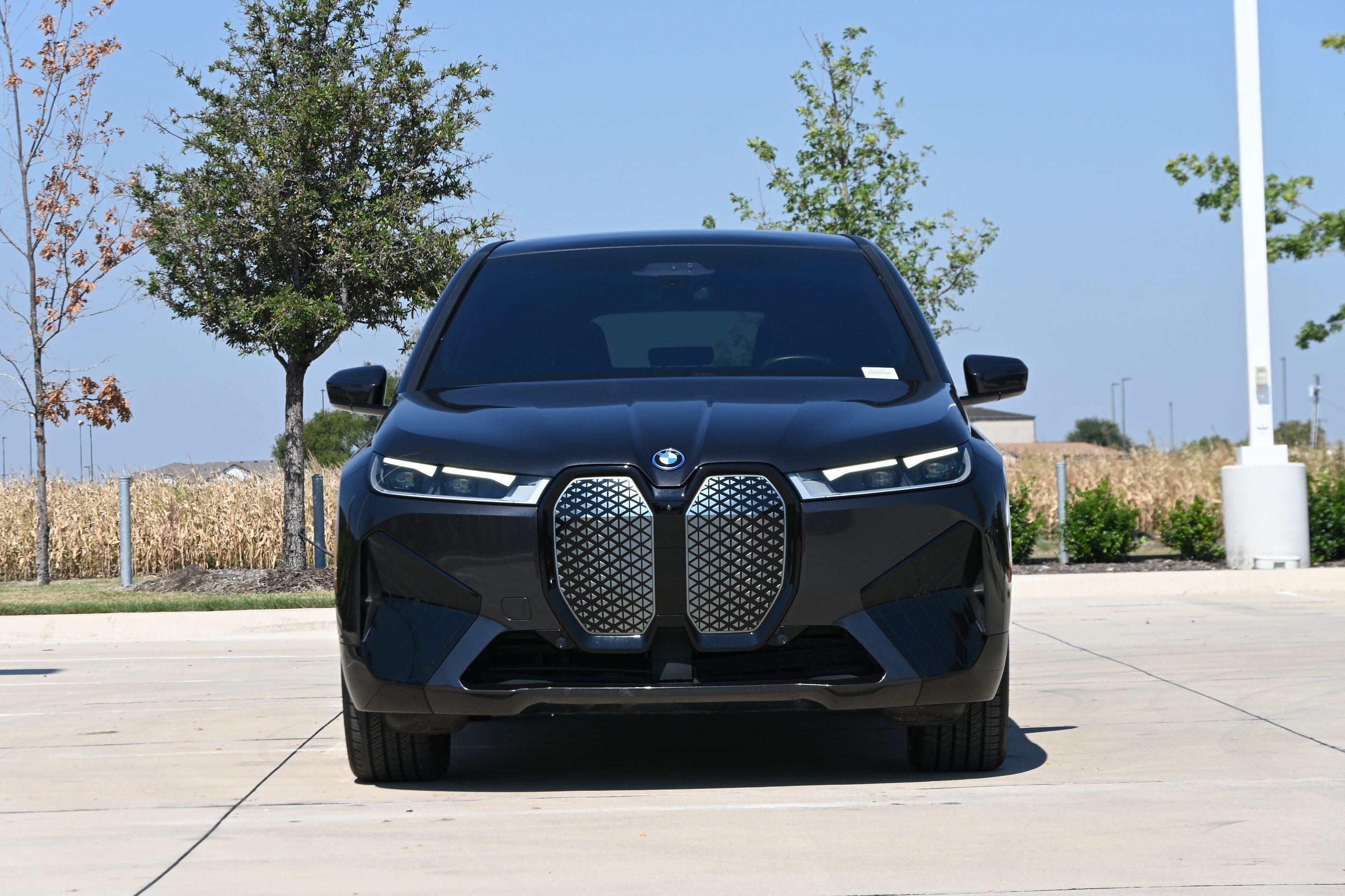 Certified 2024 BMW iX xDrive50 w/ Premium Package AWD/4WD image 3