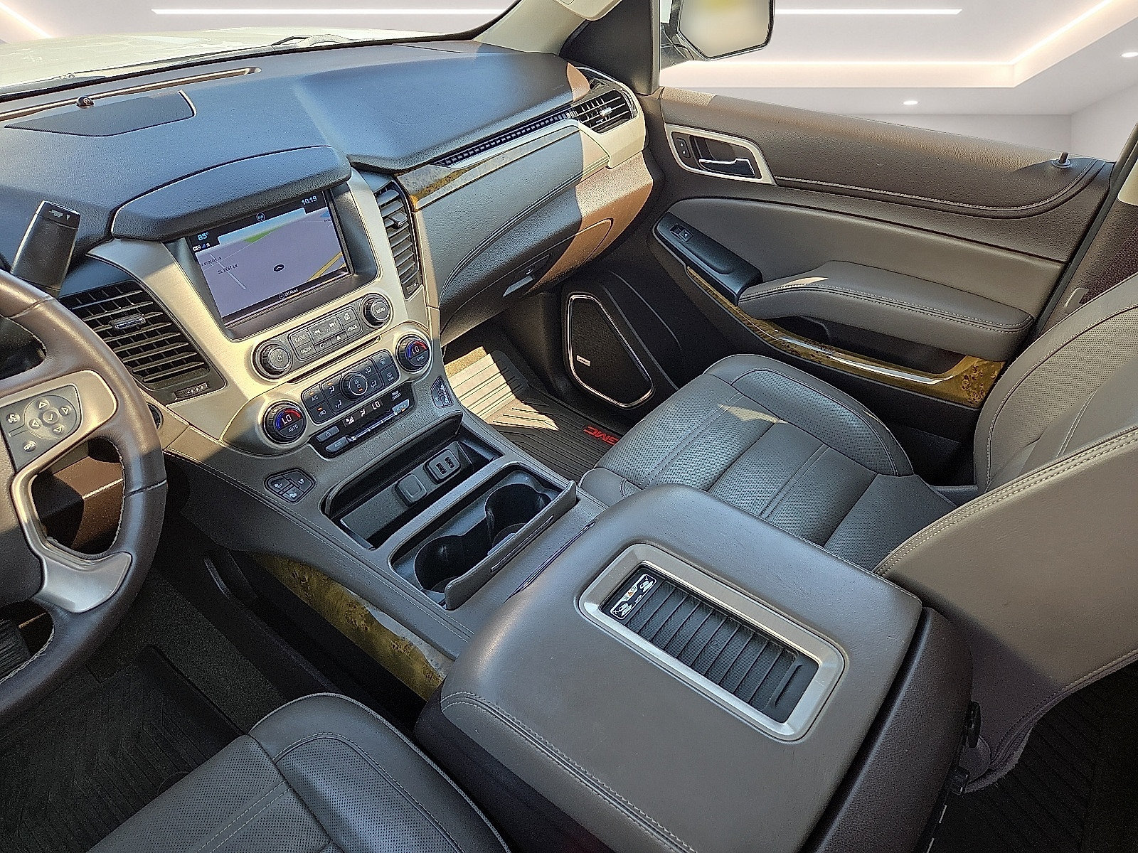 Certified 2017 GMC Yukon Denali AWD/4WD image 19