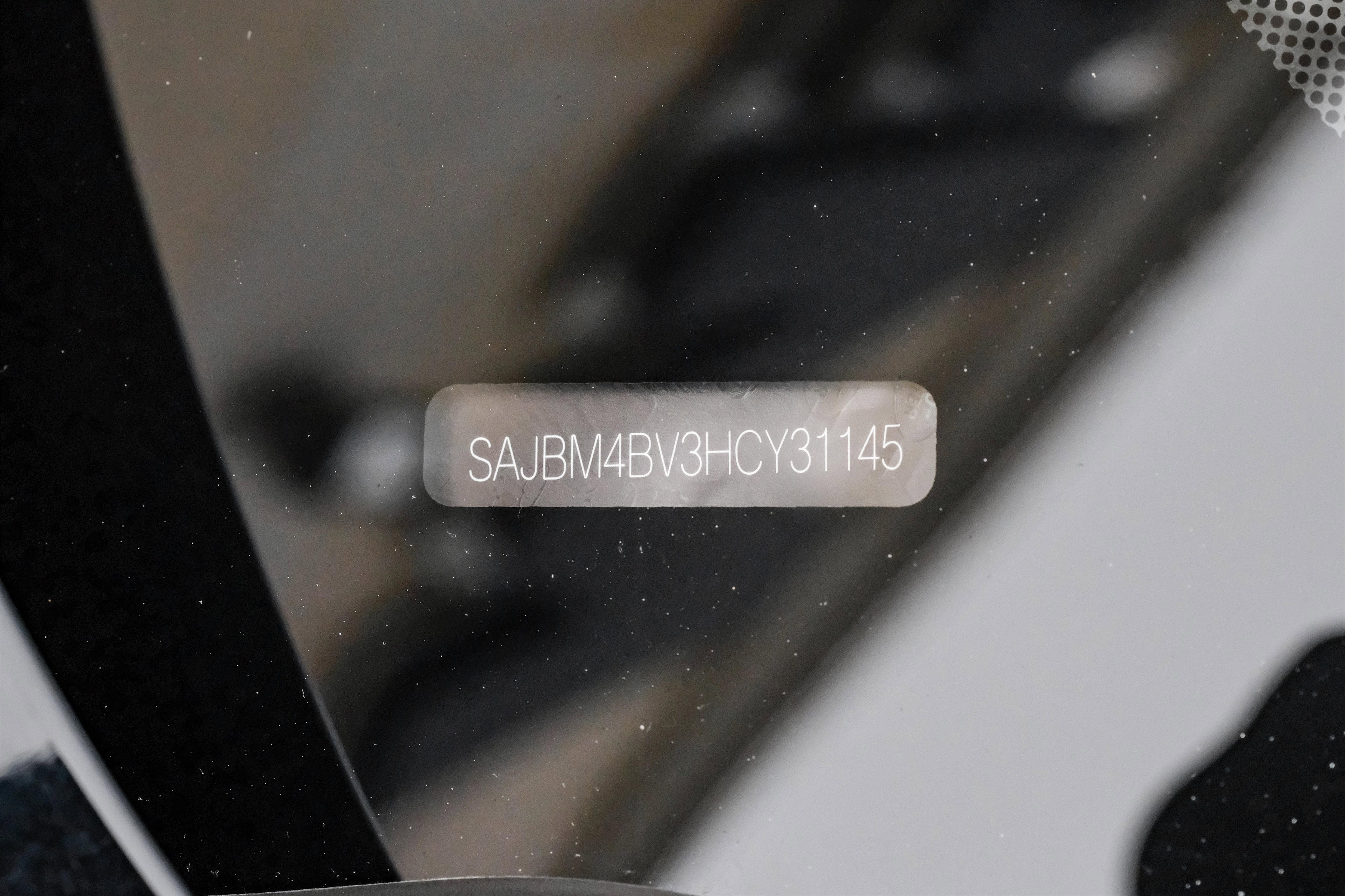 Used 2017 Jaguar XF S image 53