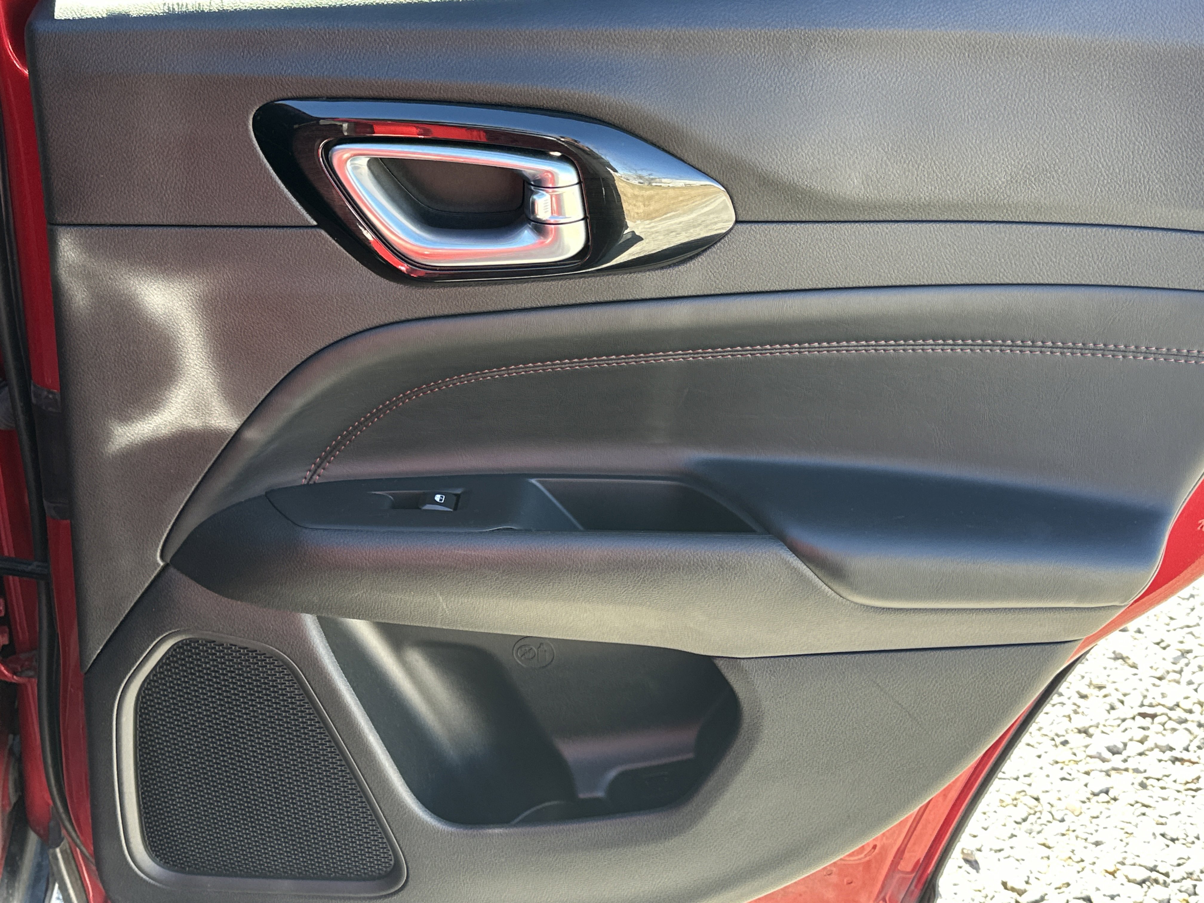 Used 2024 Jeep Compass Trailhawk image 16