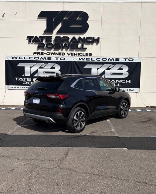 Used 2024 Ford Escape Platinum image 6