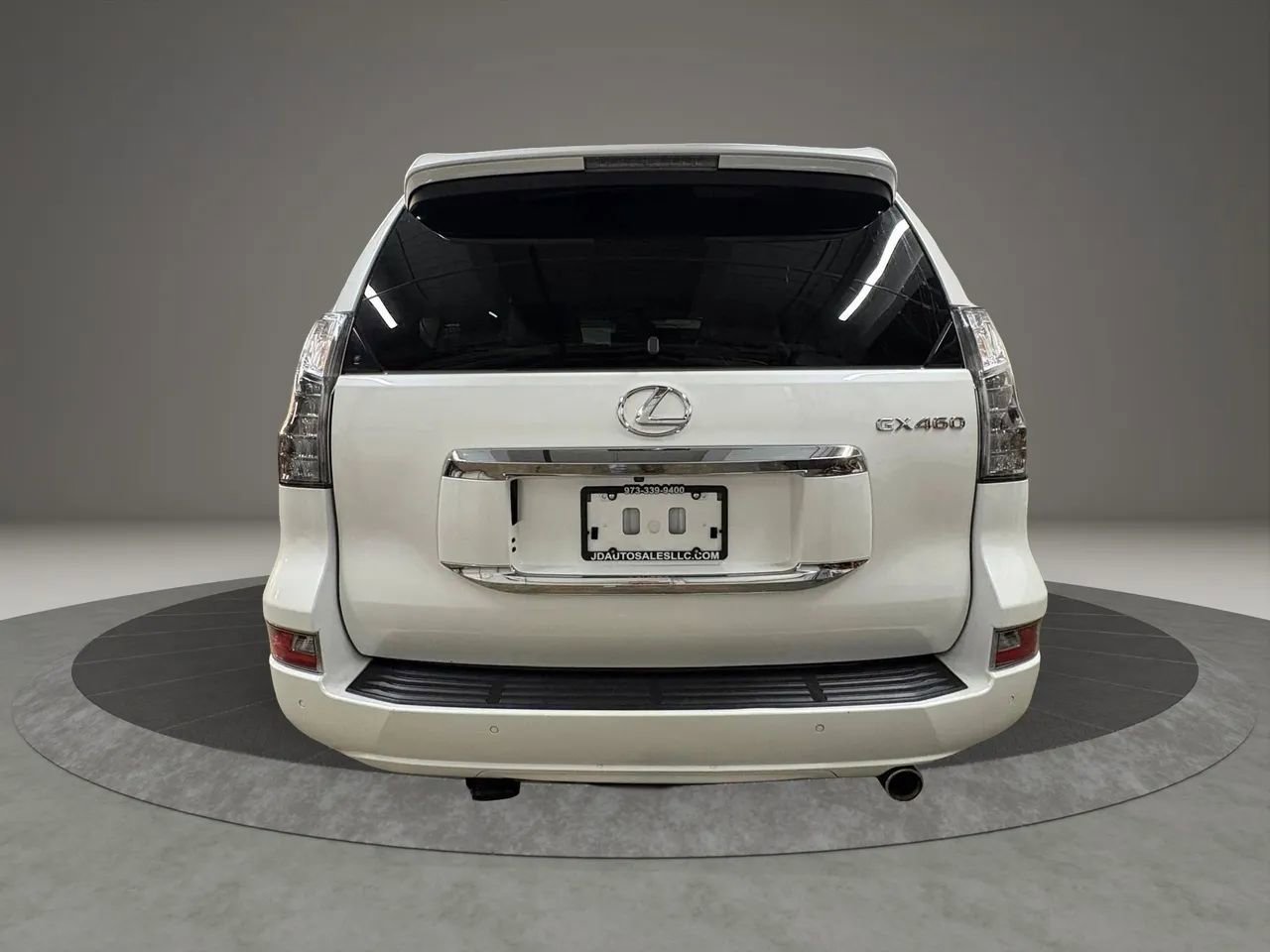 Used 2016 Lexus GX 460 w/ Premium Package image 4