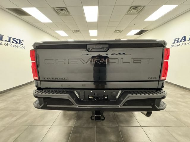 Used 2026 Chevrolet Silverado 3500 LTZ w/ LTZ Plus Package AWD/4WD image 6
