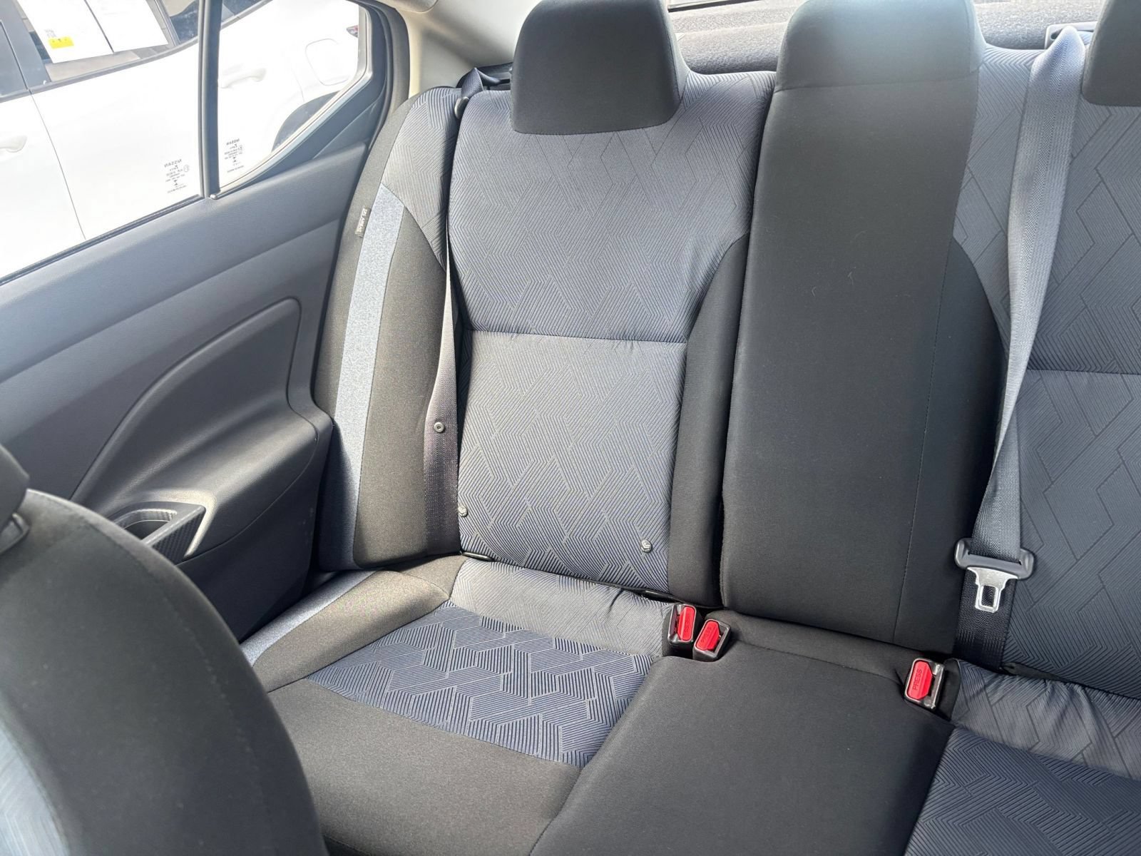 Used 2025 Nissan Versa SV FWD image 37