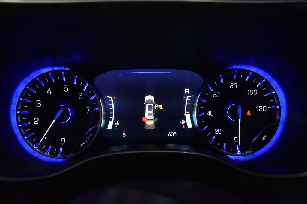 Used 2025 Chrysler Pacifica Select FWD image 17