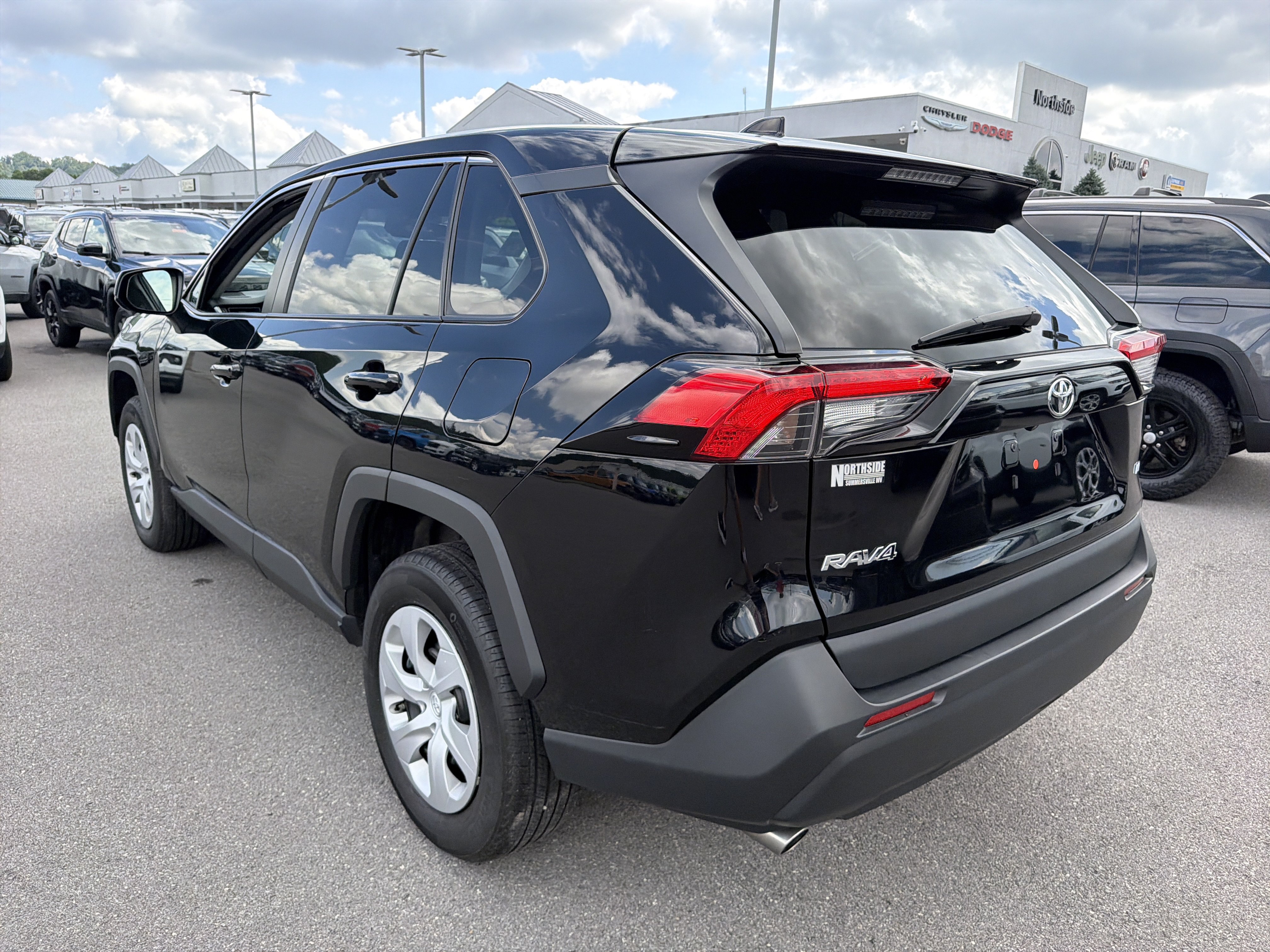 Used 2025 Toyota RAV4 LE FWD image 8