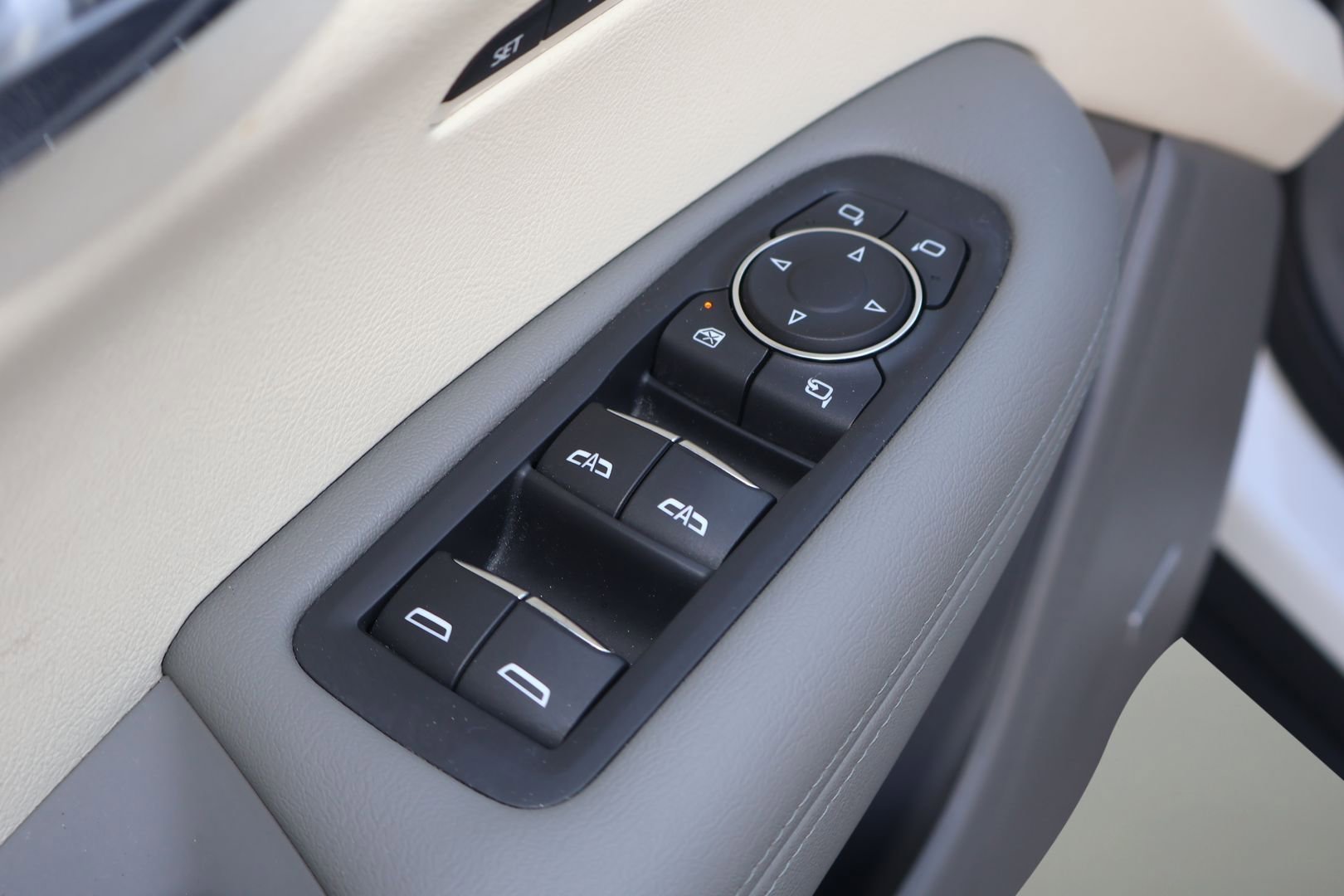 Used 2020 Cadillac XT6 Premium Luxury FWD image 10