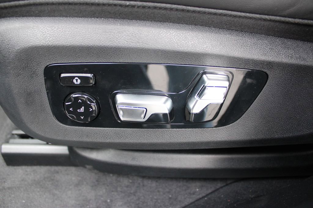 New 2026 BMW XM Label Red image 29