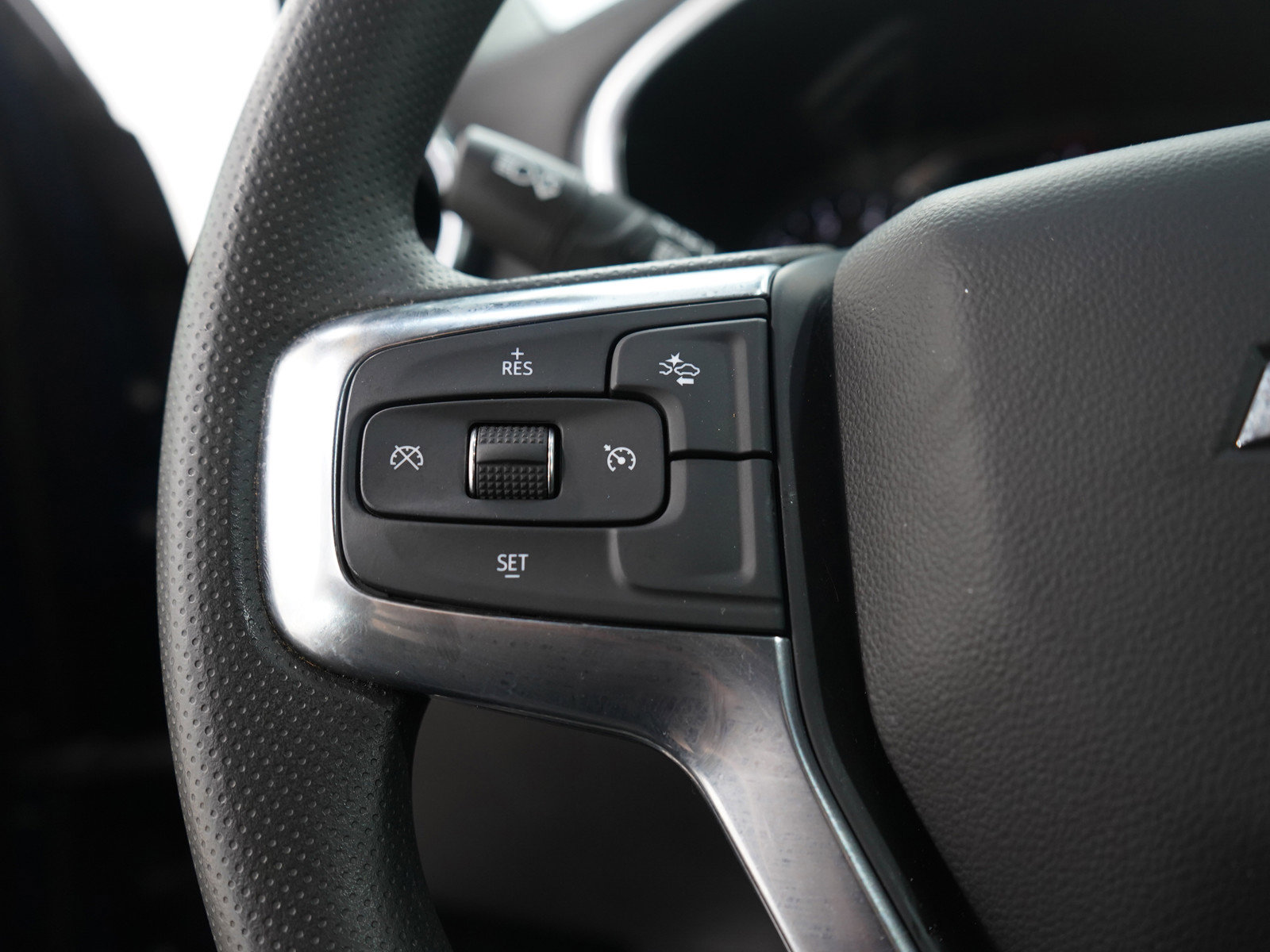 Used 2023 Chevrolet Blazer LT w/ Driver Confidence Package image 25