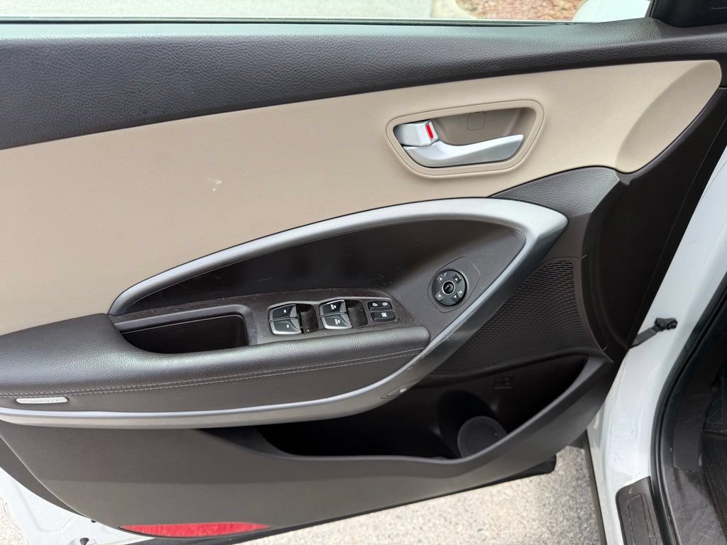 Used 2017 Hyundai Santa Fe Sport FWD image 21