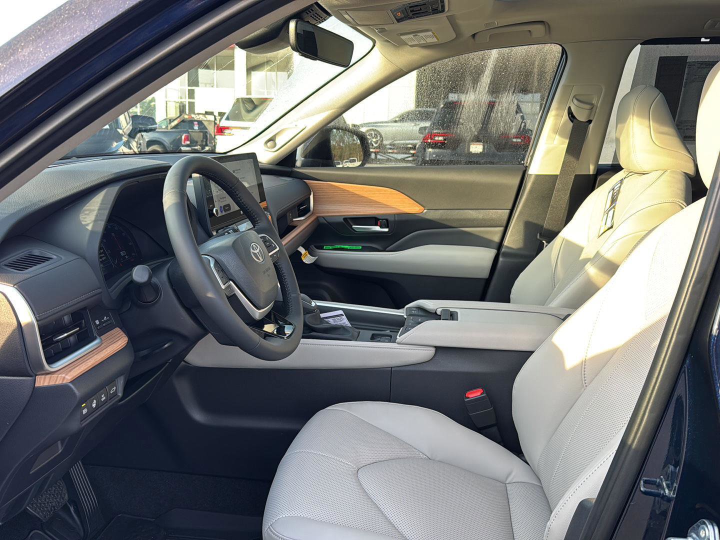 New 2026 Toyota Grand Highlander Limited image 8