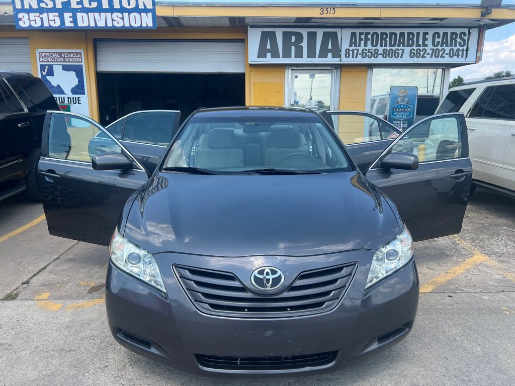 Used 2009 Toyota Camry LE FWD image 8