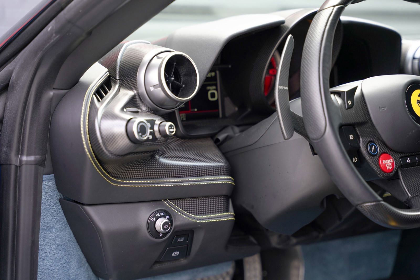 Used 2022 Ferrari F8 Tributo RWD image 24