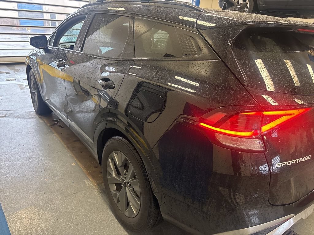 Used 2024 Kia Sportage SX FWD image 7