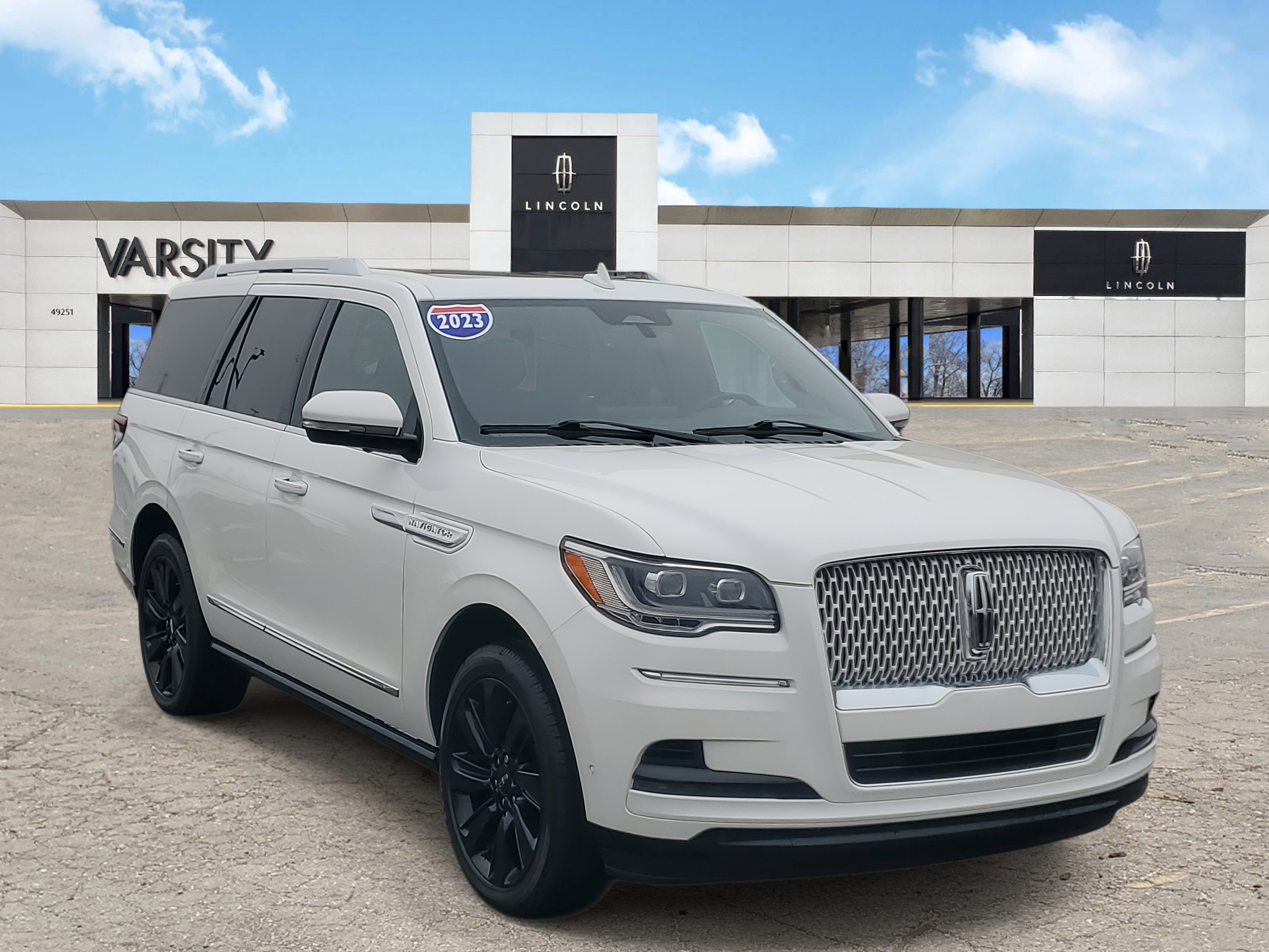 Certified 2023 Lincoln Navigator Reserve AWD/4WD image 1