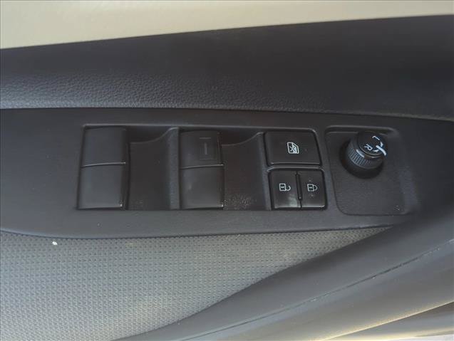 Certified 2022 Toyota Corolla LE FWD image 11