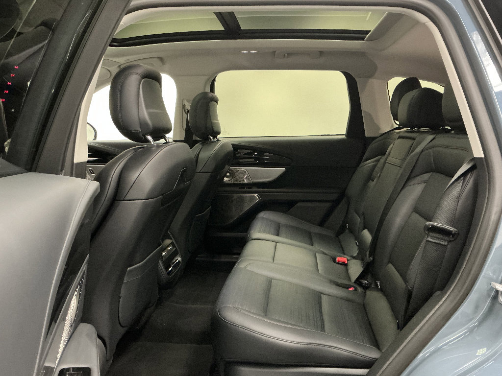 Used 2026 Lincoln Nautilus Reserve AWD/4WD image 25