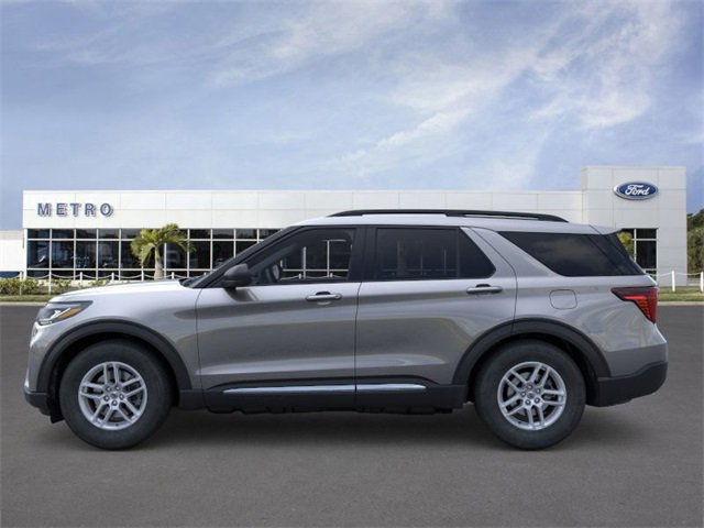 New 2025 Ford Explorer Active w/ Active Comfort Package image 3