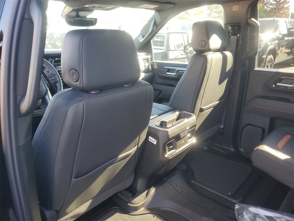 New 2026 GMC Sierra 2500 AT4 image 8