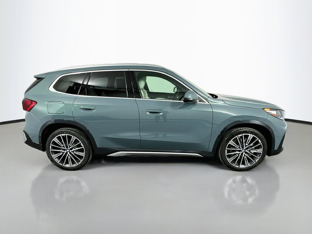 New 2027 BMW X1 xDrive28i w/ Technology Package AWD/4WD image 4