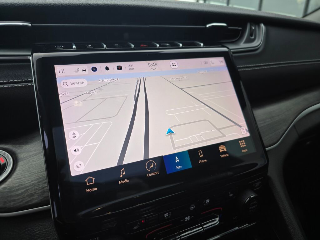 Used 2024 Jeep Grand Cherokee L Limited w/ Luxury Tech Group II image 23