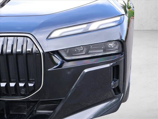 Certified 2025 BMW 740i xDrive AWD/4WD video 2