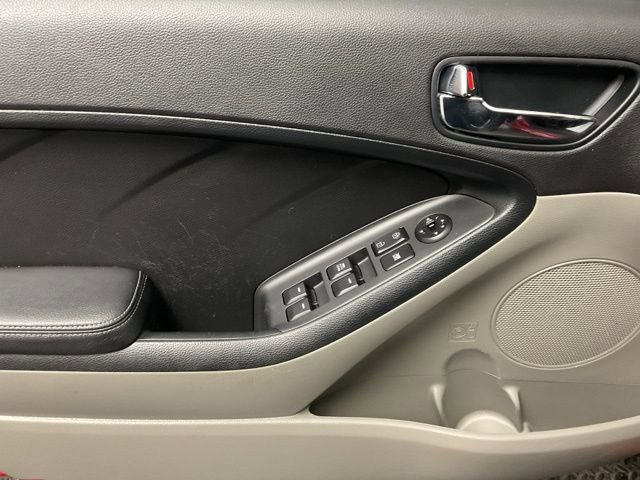 Used 2015 Kia Forte LX w/ Popular Package image 10