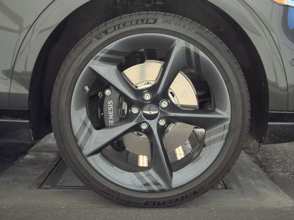 Used 2026 Genesis GV70 2.5T Sport Prestige image 9