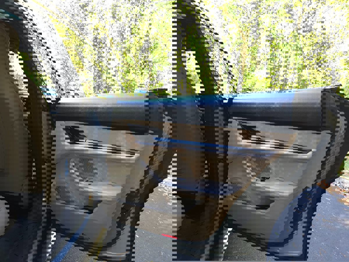 Used 2023 Porsche Taycan 4 Cross Turismo w/ Premium Package image 24